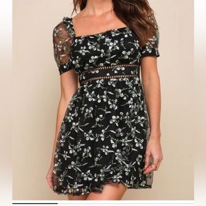 LULU’S Radiant Love Black Floral Embroidered Short Sleeve Cocktail Dress — S: L